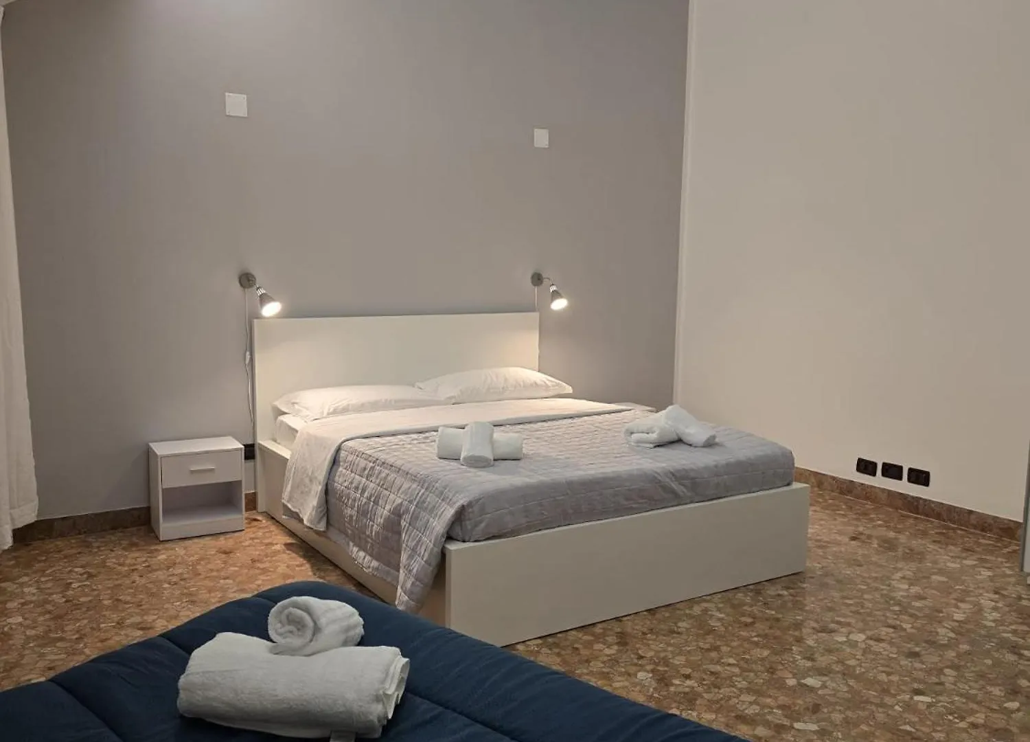 Guest house Mmm Home Train Station 3 Venice Italy